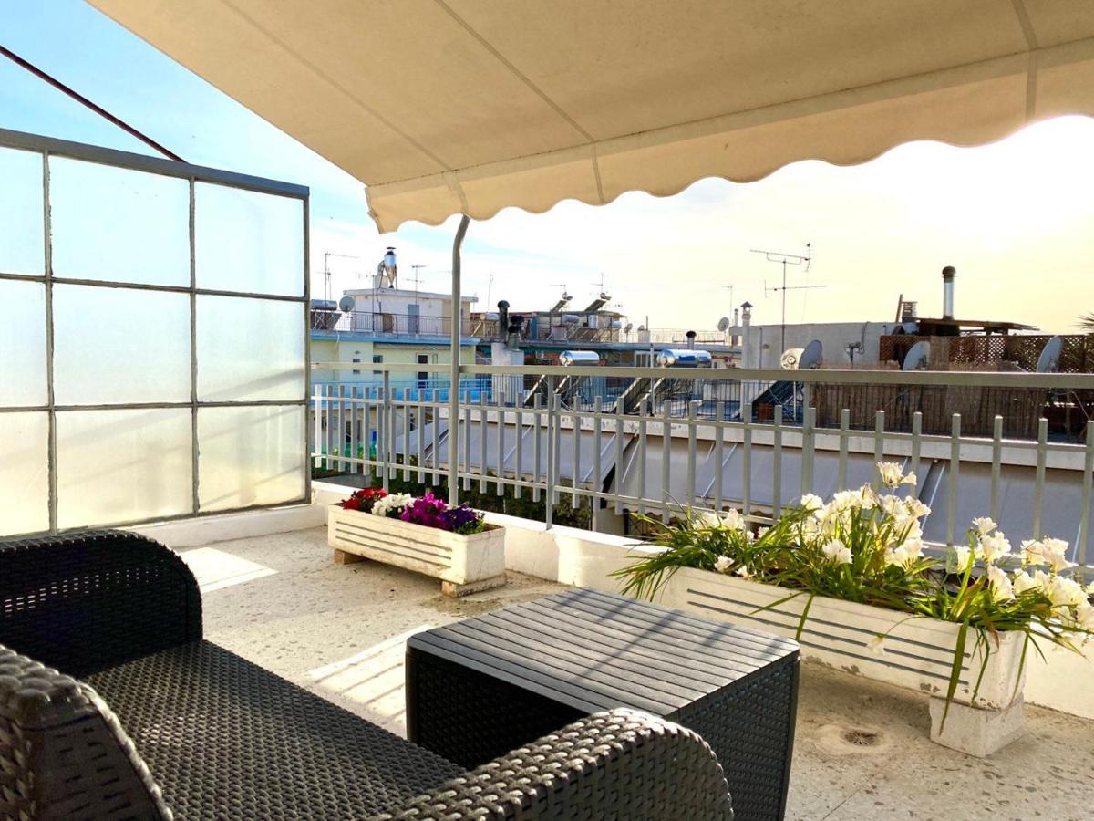 דירות אתונה Charming Flat With An Amazing View מראה חיצוני תמונה